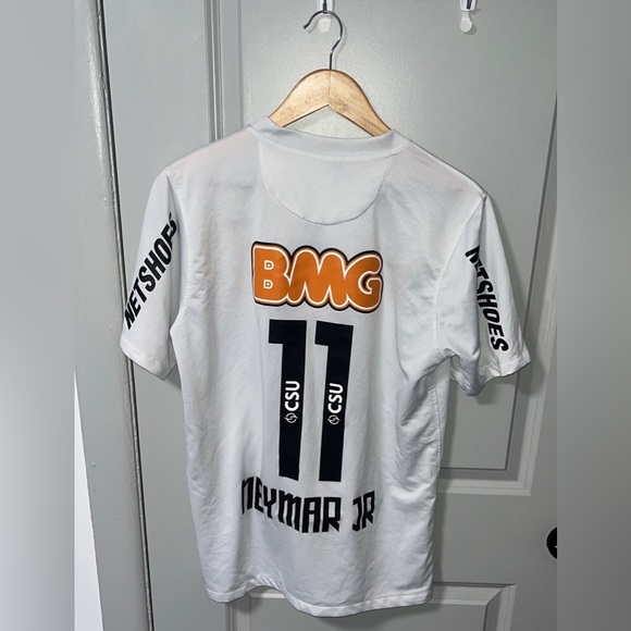 Neymar Santos Football Jersey - Men’s Medium, like brand new. Quality is amazing - Picture 2 of 6